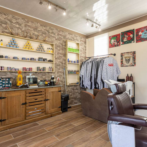 LA CAVERNE DU BARBIER - Coiffure Toulouse - LA CAVERNE DU BARBIER - Photo Galerie - OneBooking