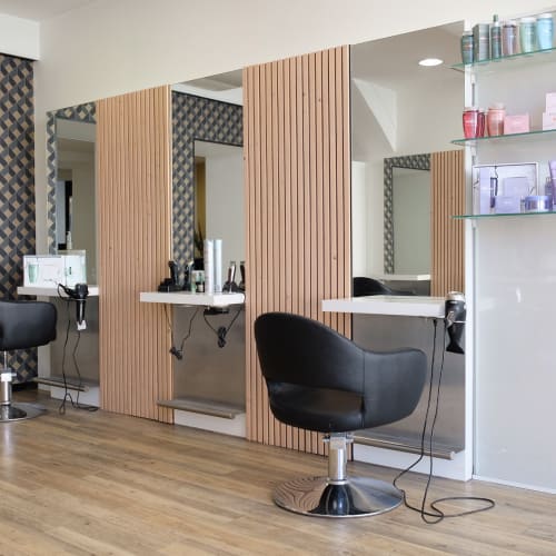 Salon de l'horloge - Tassin - Coiffure Tassin-la-Demi-Lune - Salon de l'horloge - Tassin - Photo Galerie - OneBooking