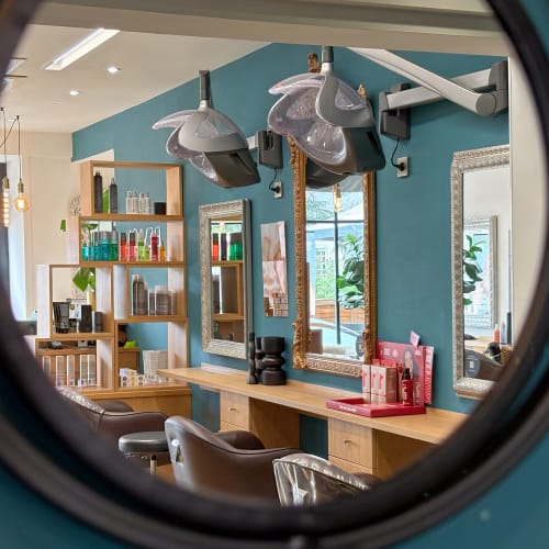 Contraste Coiffeur - Coiffure Le Mans - Contraste Coiffeur - Photo Galerie - OneBooking