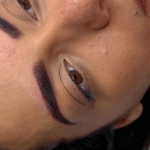 N.BROWS - Institut de beauté Toulon - N.BROWS - Photo Galerie - OneBooking