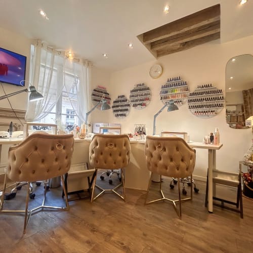 Pearl Studio - Chez Ecocentric - Onglerie Paris - Pearl Studio - Chez Ecocentric - Photo Galerie - OneBooking