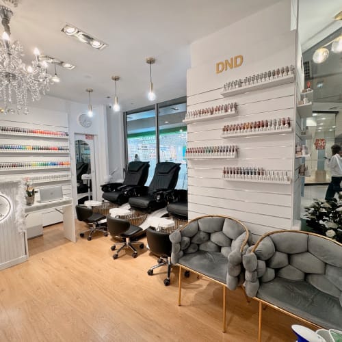 Ongles de Sqy by Khoi Nails - Onglerie Montigny-le-Bretonneux - Ongles de Sqy by Khoi Nails - Photo Galerie - OneBooking