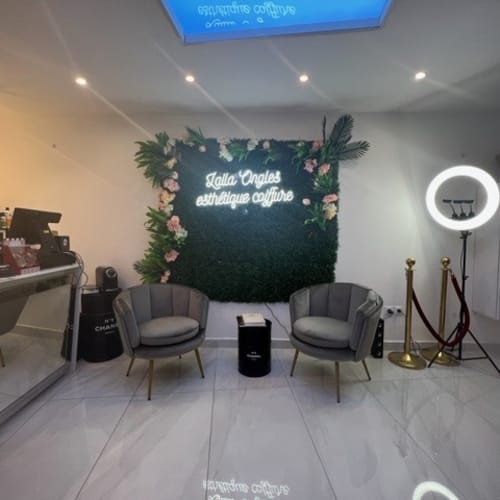 Laïla Ongles - Coiffure Nîmes - Laïla Ongles - Photo Galerie - OneBooking