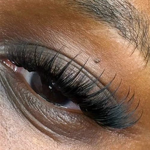 Elayah Esthetic - Sourcils & cils Troyes - Elayah Esthetic - Photo Galerie - OneBooking