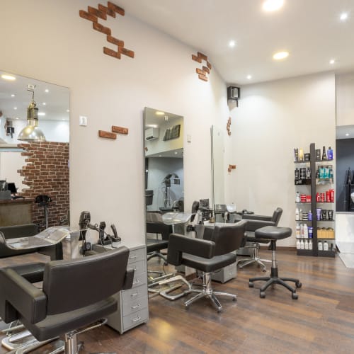 Le Bar des Coiffeurs - Paris - Coiffure Toulon - Le Bar des Coiffeurs - Paris - Photo Galerie - OneBooking