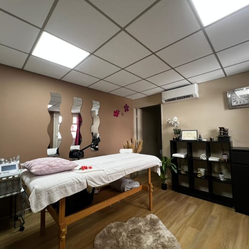 J&J institut - Sourcils & cils Arles - J&J institut - Photo Galerie - OneBooking