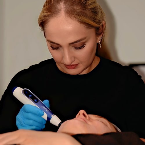 Atelier Beauté - Onglerie Cugnaux - Atelier Beauté - Photo Galerie - OneBooking