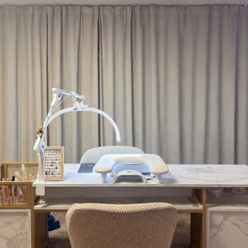 Nails J - Institut de beauté Antibes - Nails J - Photo Galerie - OneBooking