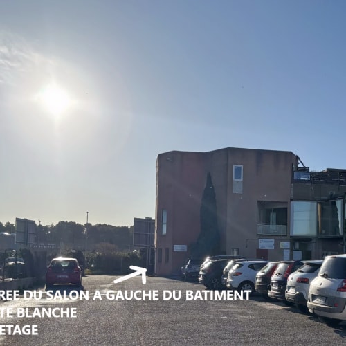 Le quai des artistes - Sourcils & cils Martigues - Le quai des artistes - Photo Galerie - OneBooking