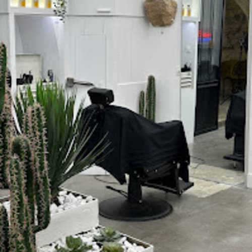 Lone Wolf Concept (Chartrons) - Barbier Bordeaux - Lone Wolf Concept (Chartrons) - Photo Galerie - OneBooking