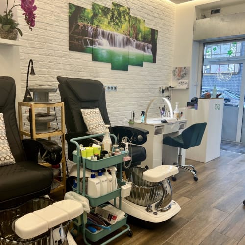 GREEN Nails - Onglerie Montreuil - GREEN Nails - Photo Galerie - OneBooking