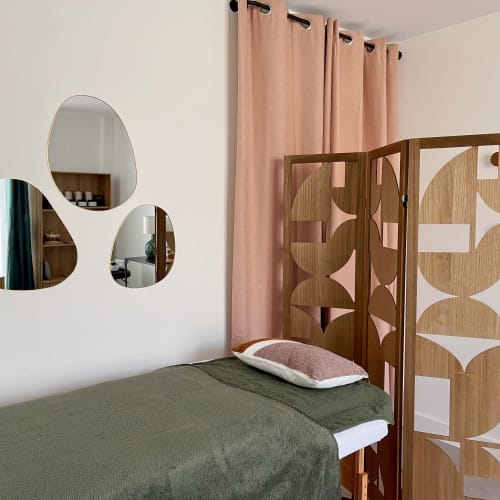 HALSA NATURA - Annabelle LEWANDOWSKI - Naturopathe - Massages Bien-être & Kobido - Sourcils & cils Versailles - HALSA NATURA - Annabelle LEWANDOWSKI - Naturopathe - Massages Bien-être & Kobido - Photo Galerie - OneBooking