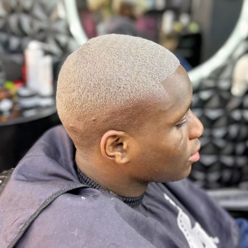 Famous barber - Coiffure Clichy - Famous barber - Photo Galerie - OneBooking