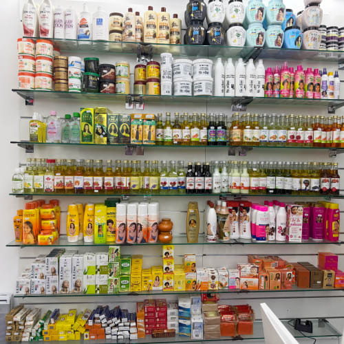 Cosmétique Konate Coiffure - Institut de beauté Strasbourg - Cosmétique Konate Coiffure - Photo Galerie - OneBooking