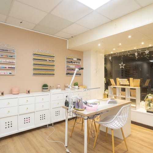 Rio Nails & Lashes - Sourcils & cils La Seyne-sur-Mer - Rio Nails & Lashes - Photo Galerie - OneBooking