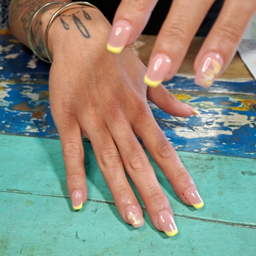 Divine Aux Doigts De Fee - Coiffure Alès - Divine Aux Doigts De Fee - Photo Galerie - OneBooking