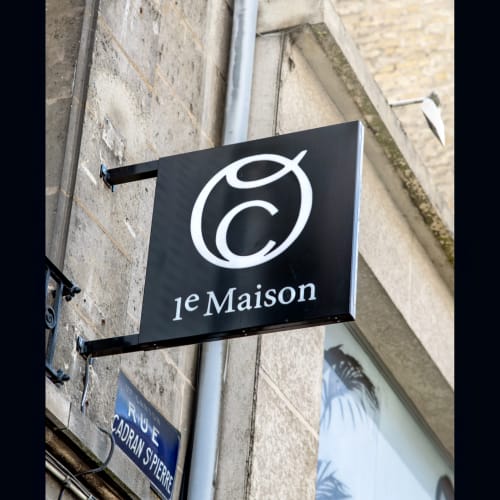 1e Maison Olivier Claire - Onglerie Reims - 1e Maison Olivier Claire - Photo Galerie - OneBooking