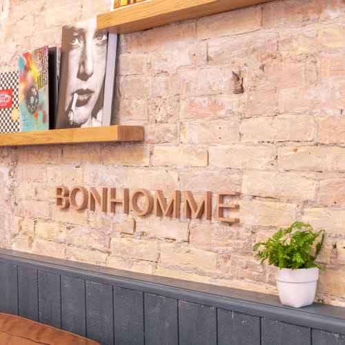 Bonhomme - Cannes - Institut de beauté Cannes - Bonhomme - Cannes - Photo Galerie - OneBooking