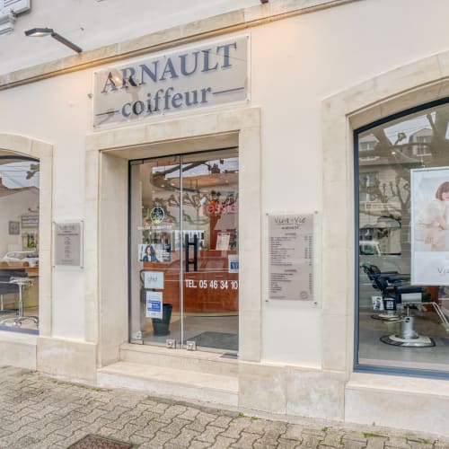 Viva La Vie by Arnault Coiffure - Guiton - Coiffure La Rochelle - Viva La Vie by Arnault Coiffure - Guiton - Photo Galerie - OneBooking