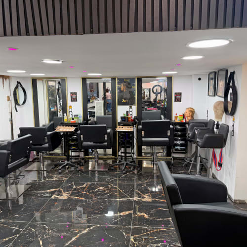 Addict hair - Glow Hair Institut - Coiffure Lille - Addict hair - Glow Hair Institut - Photo Galerie - OneBooking