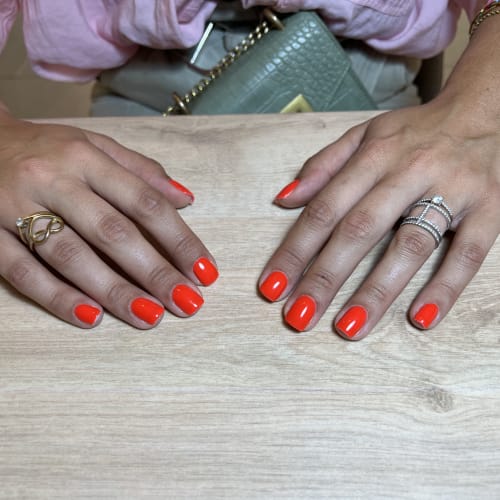 Le salon d’Ela - Onglerie Orange - Le salon d’Ela - Photo Galerie - OneBooking