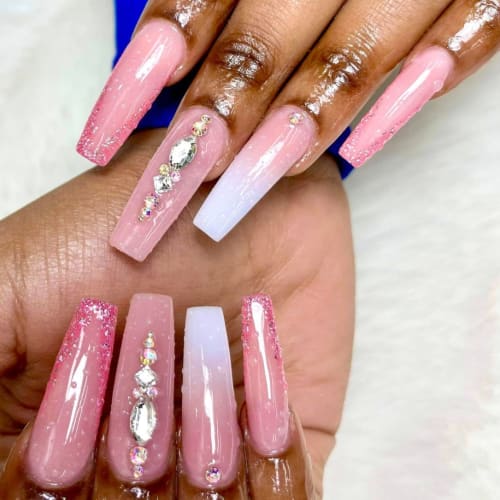 Bang Nails - Aiguillerie - Onglerie Montpellier - Bang Nails - Aiguillerie - Photo Galerie - OneBooking