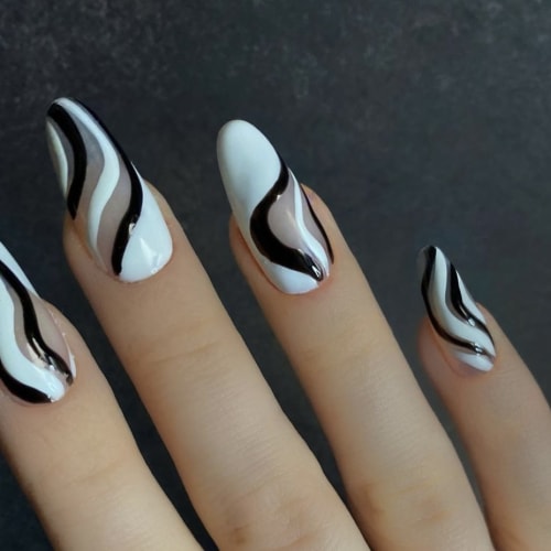 Ginkgo Nail Studio - Onglerie Le Grau-du-Roi - Ginkgo Nail Studio - Photo Galerie - OneBooking