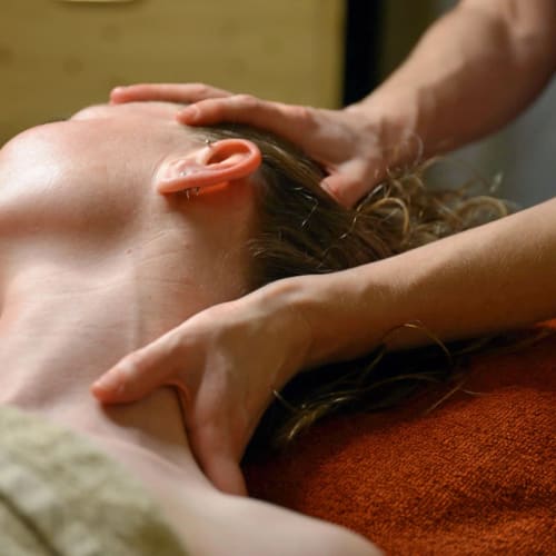 A fleur de mains - Massage Le Havre - A fleur de mains - Photo Galerie - OneBooking