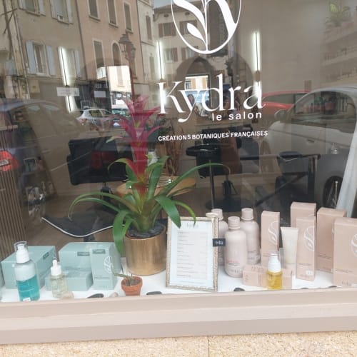 Assia Coiffure - Coiffure Alès - Assia Coiffure - Photo Galerie - OneBooking
