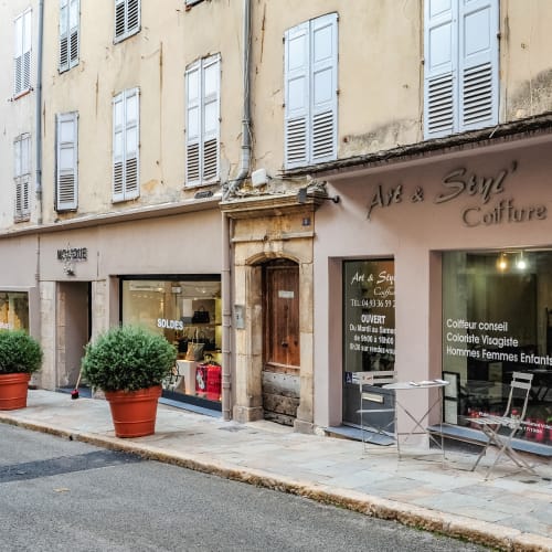 Art et Styl Coiffure - Sourcils & cils Grasse - Art et Styl Coiffure - Photo Galerie - OneBooking