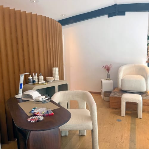 L'atelier de Chloé - Onglerie Porto-Vecchio - L'atelier de Chloé - Photo Galerie - OneBooking