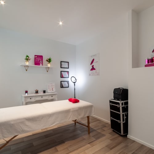 Mademoiselle Institut - Onglerie Limoges - Mademoiselle Institut - Photo Galerie - OneBooking