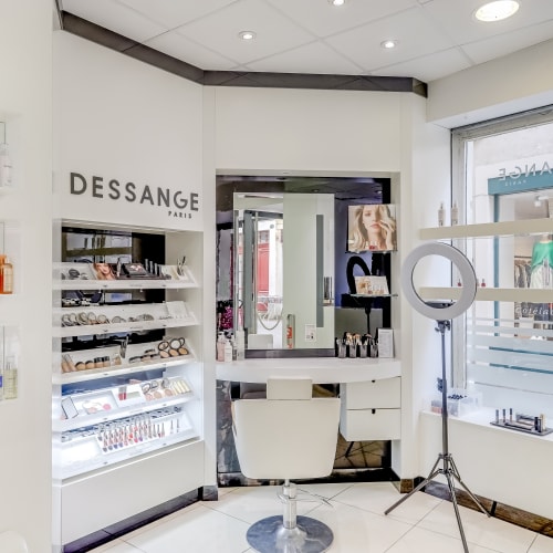 DESSANGE - Nîmes - Coiffure Nîmes - DESSANGE - Nîmes - Photo Galerie - OneBooking