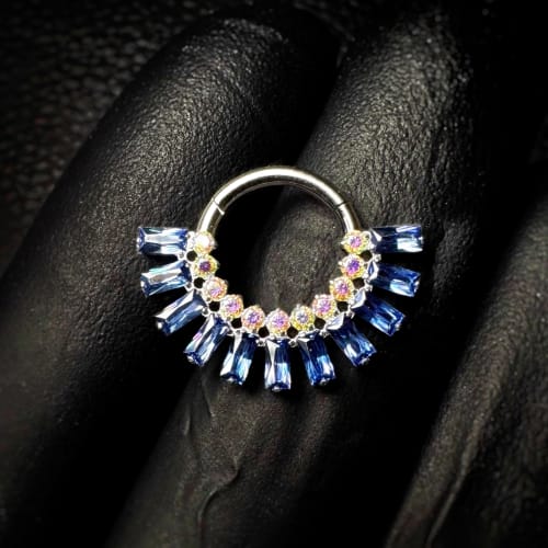 Mona Piercing - Coiffure Lille - Mona Piercing - Photo Galerie - OneBooking