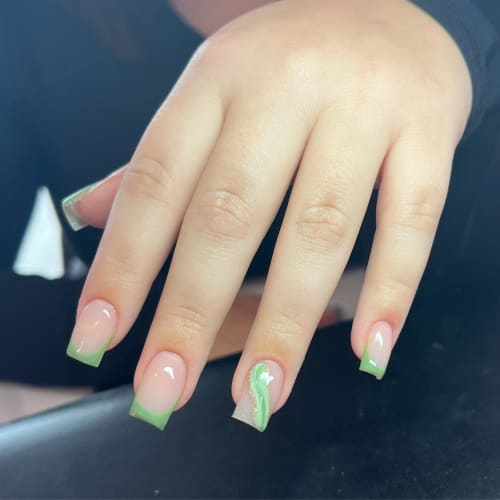 V nailed it - Onglerie Orléans - V nailed it - Photo Galerie - OneBooking
