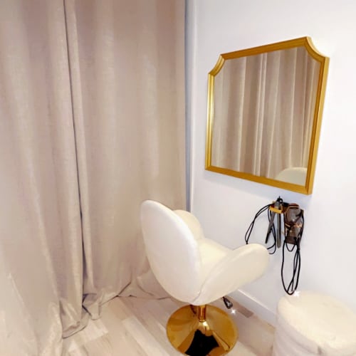 Salon Trio d’Éclat - 100% Femmes - Sourcils & cils Saint-Priest - Salon Trio d’Éclat - 100% Femmes - Photo Galerie - OneBooking