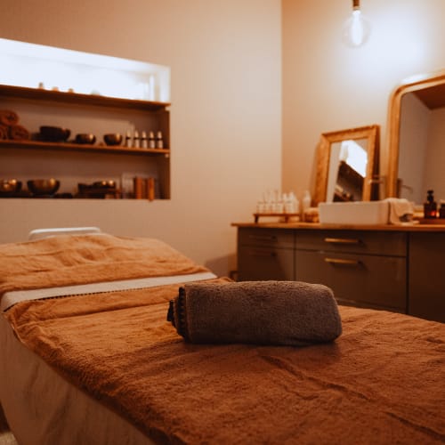 Expérience Vitalia - Soins du visage, Massages, Lumière pulsée - Sourcils & cils Montauban - Expérience Vitalia - Soins du visage, Massages, Lumière pulsée - Photo Galerie - OneBooking