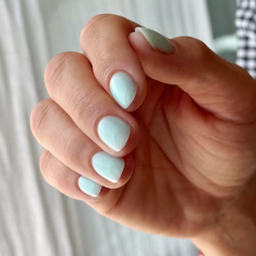 Ema Nails Studio - Manucure Russe - Onglerie Grenoble - Ema Nails Studio - Manucure Russe - Photo Galerie - OneBooking