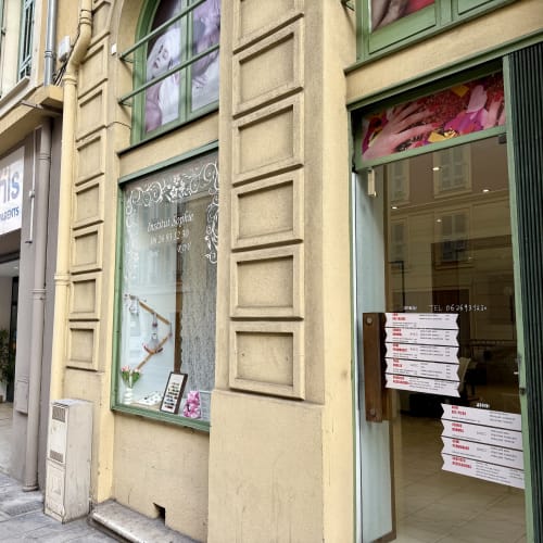 Institut Sophie - Sourcils & cils Nice - Institut Sophie - Photo Galerie - OneBooking