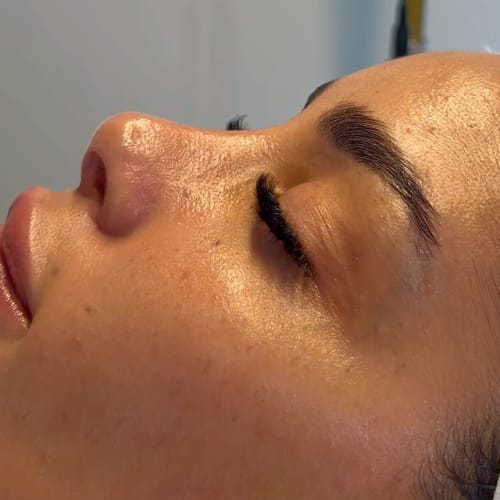 In & Out Byooty - Sourcils & cils Suresnes - In & Out Byooty - Photo Galerie - OneBooking