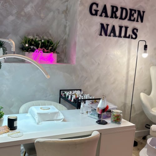 Garden Barber & Nails Manucure - Beauté des pieds - Barbier Paris - Garden Barber & Nails Manucure - Beauté des pieds - Photo Galerie - OneBooking