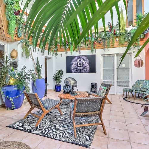 La Vermeillade Suites & SPAs - Massage Congénies - La Vermeillade Suites & SPAs - Photo Galerie - OneBooking