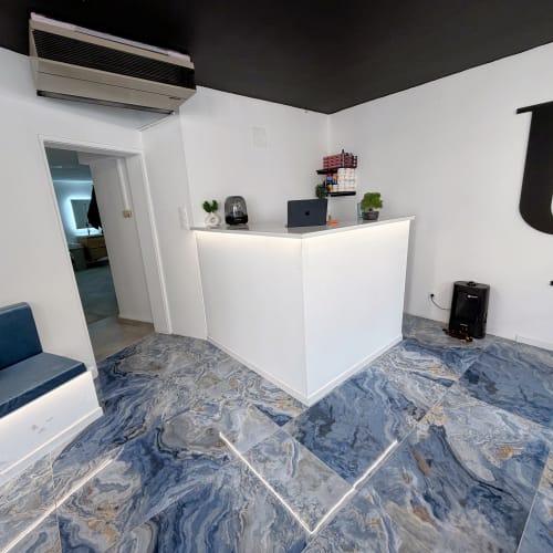 Univers noir - Barbier Strasbourg - Univers noir - Photo Galerie - OneBooking