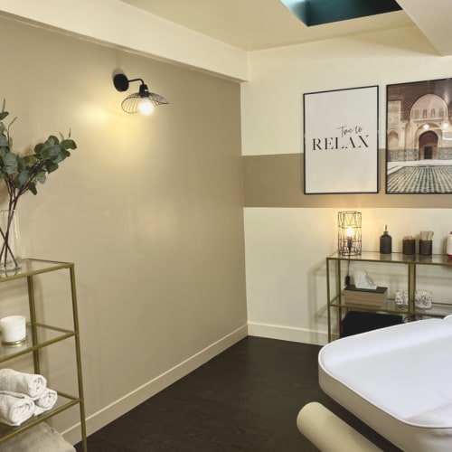 Lloren’s Esthetique - Onglerie Le Mans - Lloren’s Esthetique - Photo Galerie - OneBooking