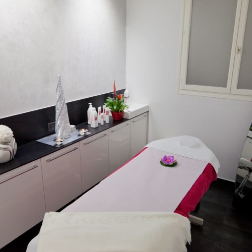 Grain de beauté - Sourcils & cils Suresnes - Grain de beauté - Photo Galerie - OneBooking