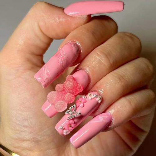 Nails by Cya - Institut de beauté Cannes - Nails by Cya - Photo Galerie - OneBooking