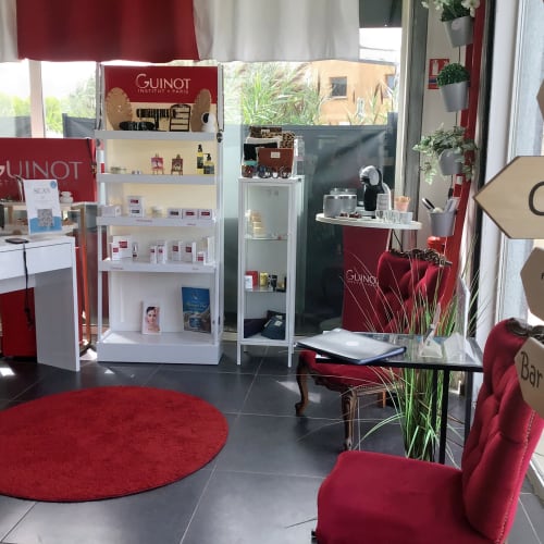 5 Institut de Beauté - Coiffure Saint-Mitre-les-Remparts - 5 Institut de Beauté - Photo Galerie - OneBooking