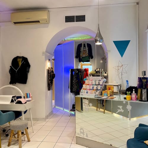 UV Center - L’Atelier Beauté - Sourcils & cils Nice - UV Center - L’Atelier Beauté - Photo Galerie - OneBooking