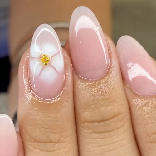 Trending Nails - Onglerie Toulouse - Trending Nails - Photo Galerie - OneBooking
