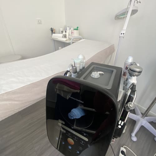 Centre Body Epil & Cryofast - Sourcils & cils Bourges - Centre Body Epil & Cryofast - Photo Galerie - OneBooking